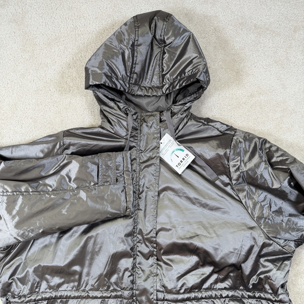 NWT Torrid Metallic Longline Puffer Jacket Womens 3X (22-24) Gunmetal Silver
